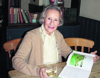 Mogford Prize Judge Geraldene Holt News Inner 1670x1260px